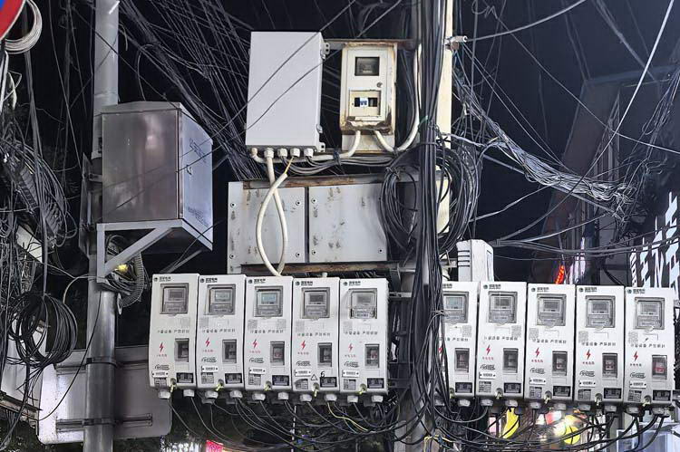 危化品工厂安装使用无人机信号干扰仪有哪些注意事项？(图1)