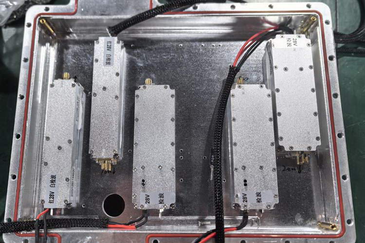 反无人机频率干扰仪最少需要配置哪些干扰频段？