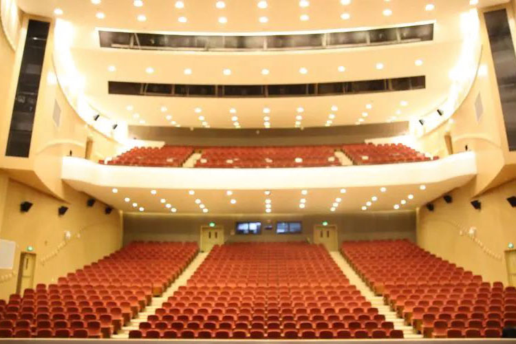 频率为刃，信号为盾：干扰仪的技术进化与安全使命(图1)